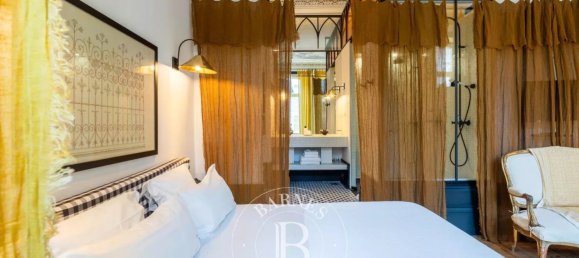 920m² Hotel in Porto, Portugal No. 127798 2