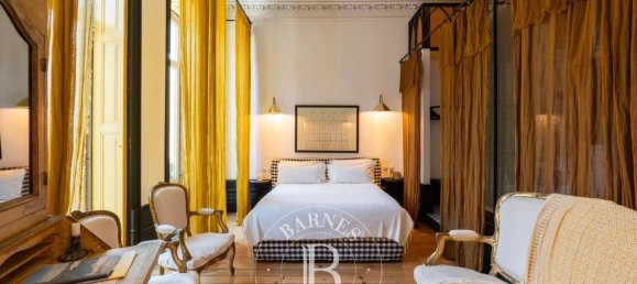 920m² Hotel in Porto, Portugal No. 127798 3