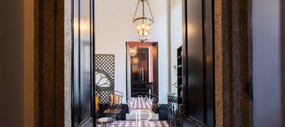 920m² Hotel in Porto, Portugal No. 127798 10