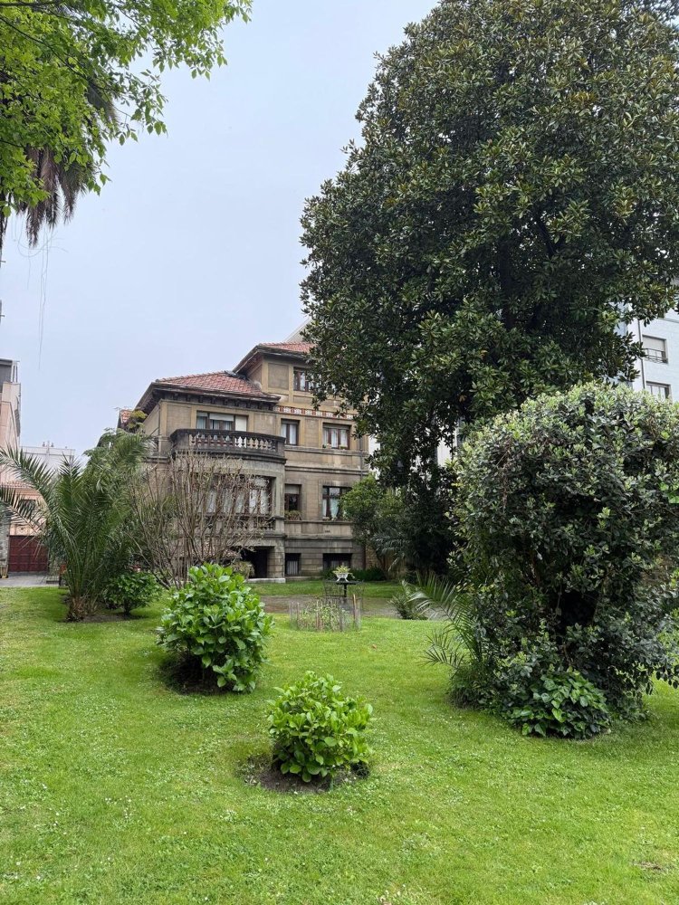 10 Schlafzimmer Haus in Oviedo, Spain, Nr. 164453