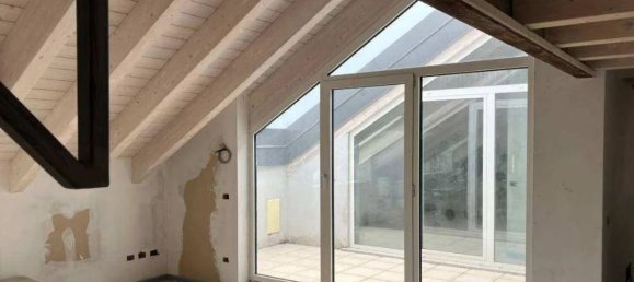 4-Zimmer Wohnung in Carnate, Italy, Nr. 8532 11