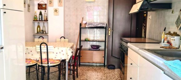 3غرفة شقة في Trani, Italy رقم 308133 2