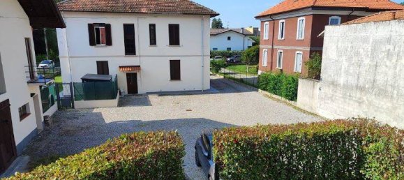 2 bedrooms Villa in Rovellasca, Italy No. 3287 2