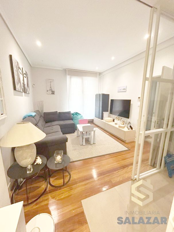 Apartamento de 3 dormitorios en Comunidad Autónoma Vasca, Spain No. 264939
