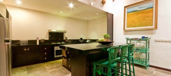 5 bedrooms Villa in Seminyak, Indonesia No. 3002 7