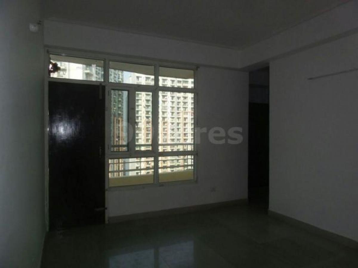 Дом с 3 спальнями в Газиабад, Индия № 56490