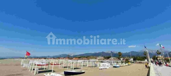 5 غرف نوم فيلا في Forte dei Marmi, Italy رقم 36507 37