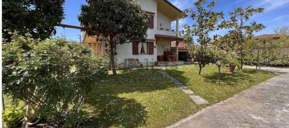 5 غرف نوم فيلا في Forte dei Marmi, Italy رقم 36507 3