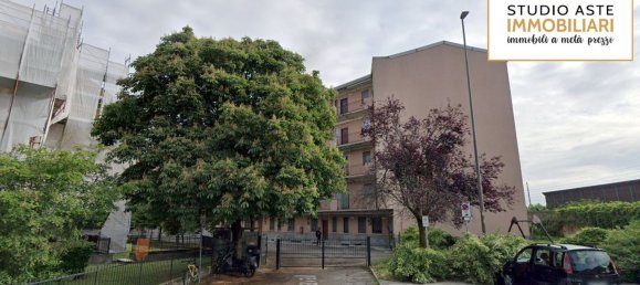 Apartamento de 3 habitaciónes en Locate di Triulzi, Italy No. 7238 2