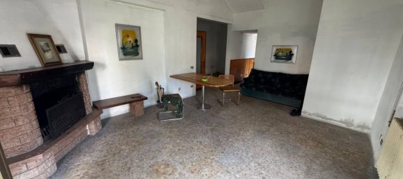 Apartamento de 2 habitaciónes en Dalmine, Italy No. 274378 7