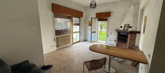 Apartamento de 2 habitaciónes en Dalmine, Italy No. 274378 5