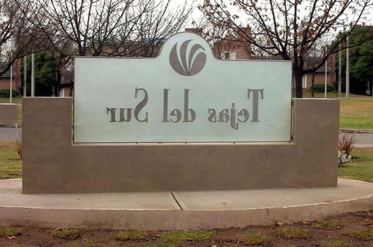  قطعة أرض في Cordoba, Argentina رقم 44401