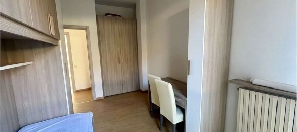 3 rooms Apartment in Barlassina, Italy No. 4972 14