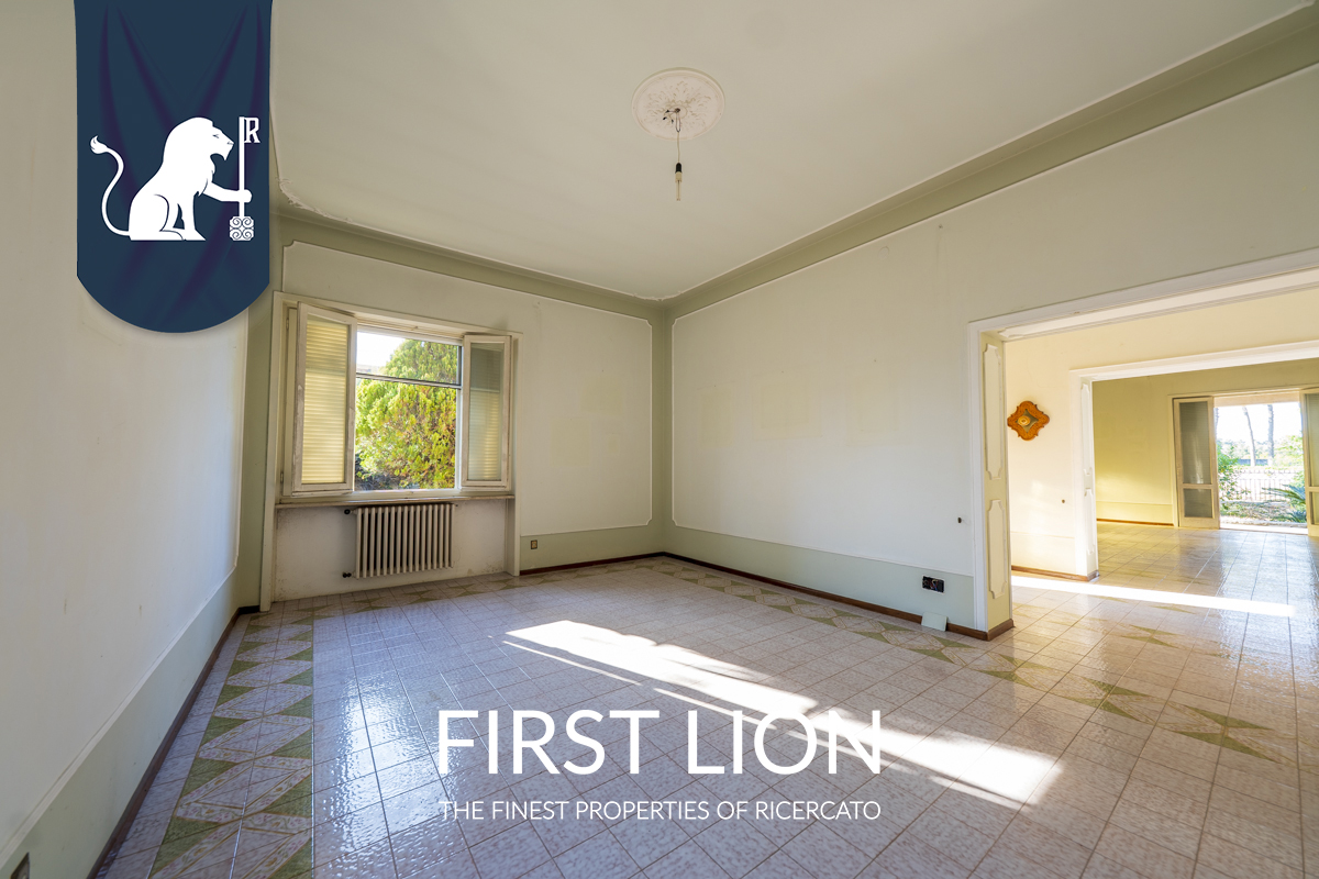 10-salle Villa à Trepuzzi, Italy No. 129408