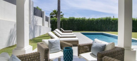 3 bedrooms Villa in Marbella, Spain No. 73332 89