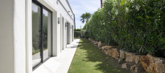 3 bedrooms Villa in Marbella, Spain No. 73332 85