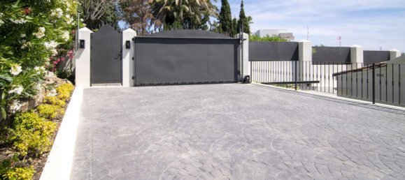 3 bedrooms Villa in Marbella, Spain No. 73332 35