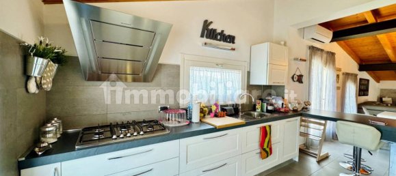 2 bedrooms Penthouse in Avezzano, Italy No. 39736 5