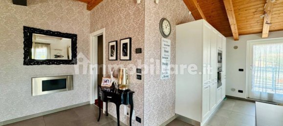 2 bedrooms Penthouse in Avezzano, Italy No. 39736 9