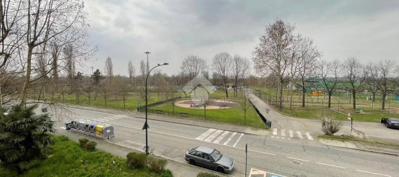 3 bedrooms Apartment in Turin, Italy No. 141454 15