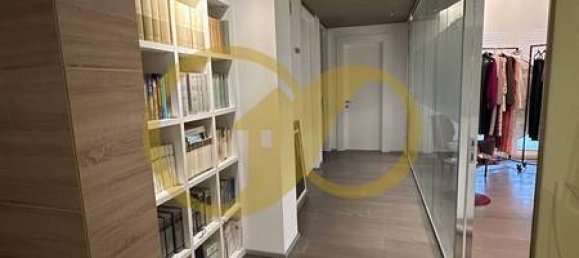 5غرفة مكتب في Civitanova Marche, Italy رقم 198529 10