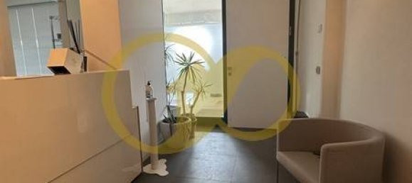 5غرفة مكتب في Civitanova Marche, Italy رقم 198529 2