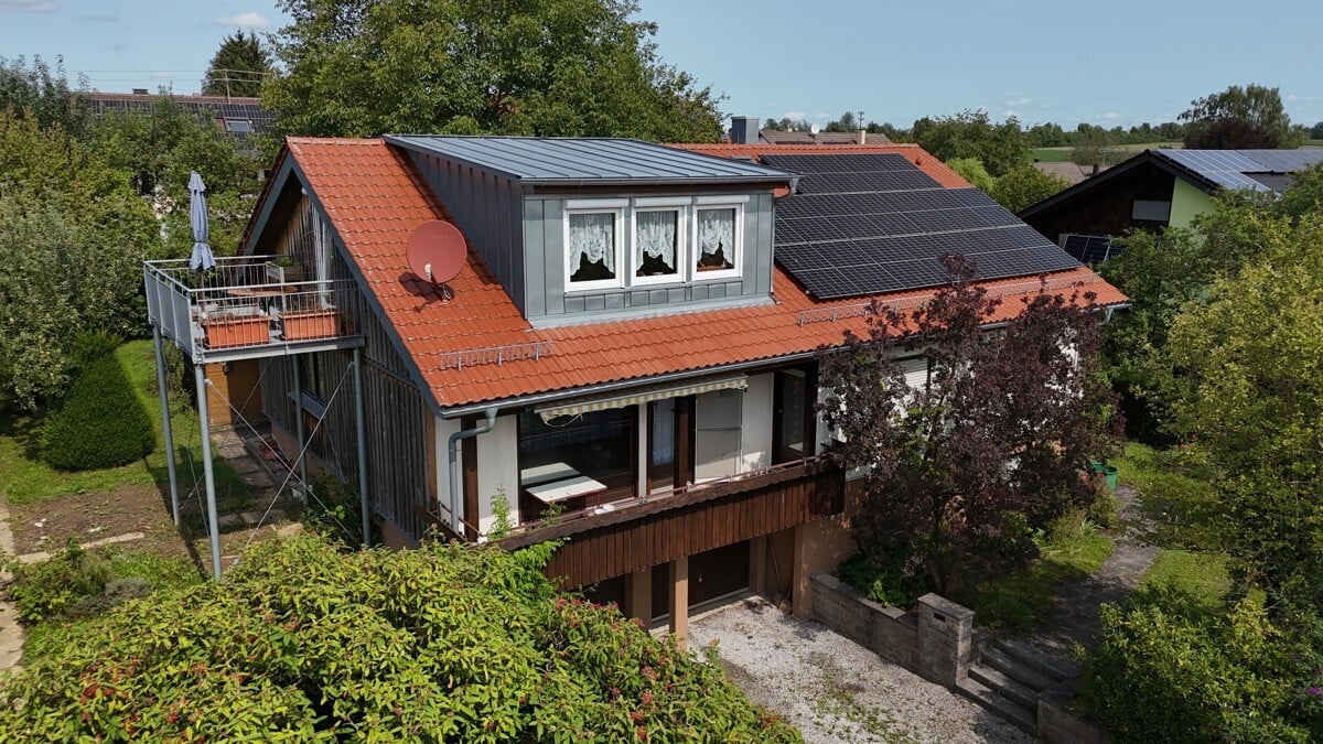 Дом с 7 комнатами в Швебиш Халль, Германия № 346580