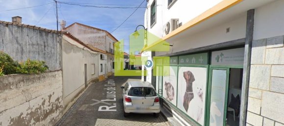 226m² Commercial property in Pias, Portugal No. 32028 11