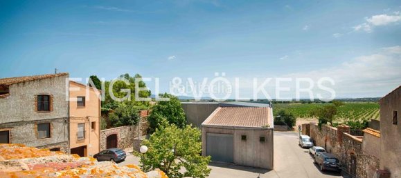 3 bedrooms House in Garriguella, Spain No. 169444 14