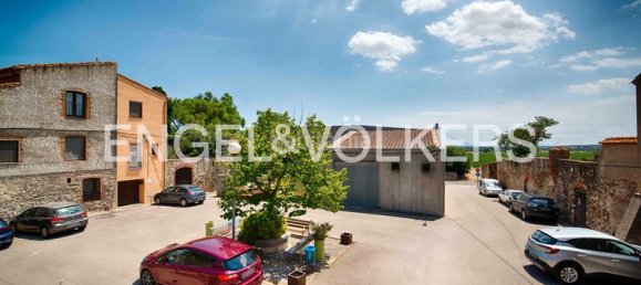 3 bedrooms House in Garriguella, Spain No. 169444 5