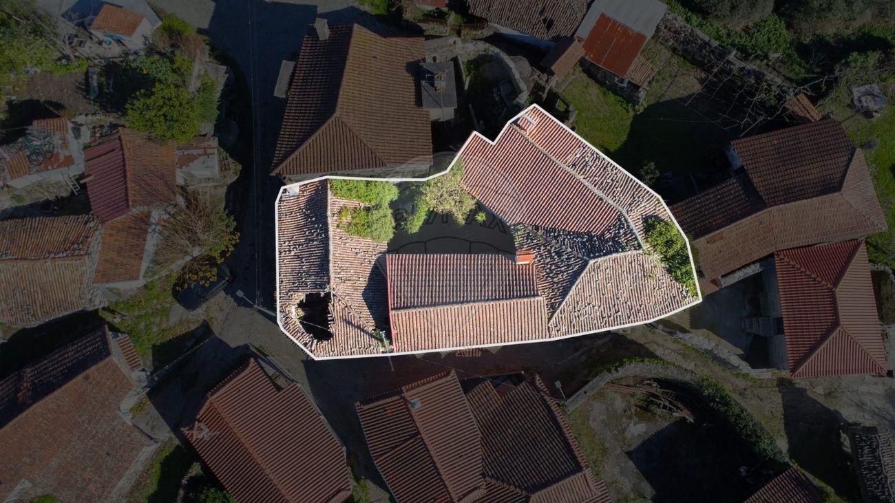 Casa de 3 dormitorios en Serzedelo, Portugal No. 177773