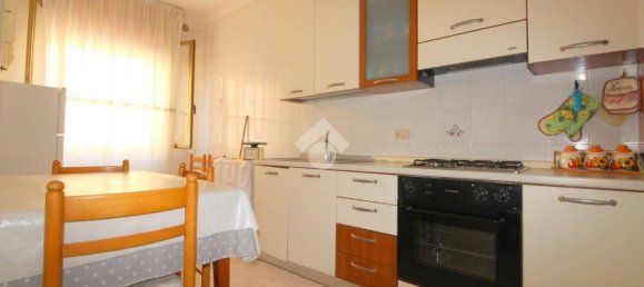 Квартира с 2 спальнями в Лучера, Италия № 138371 21