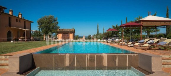 4 bedrooms Villa in Peccioli, Italy No. 79774 5