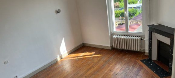 3 chambres Appartement à Persan, France No. 321005 2