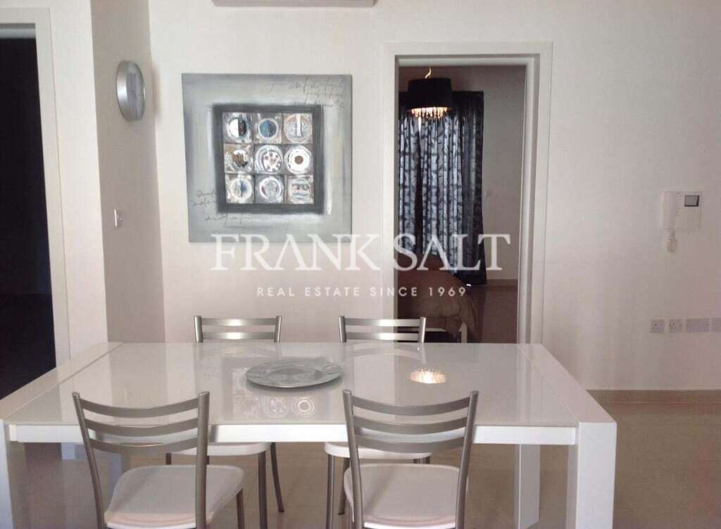 Apartamento de 2 dormitorios en Sliema, Malta No. 3612