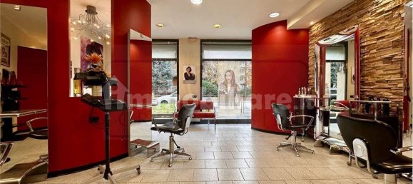 2 rooms Commercial property in Bollate, Italy No. 211680 5