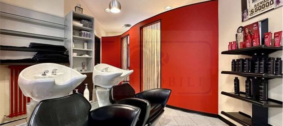 2 rooms Commercial property in Bollate, Italy No. 211680 10