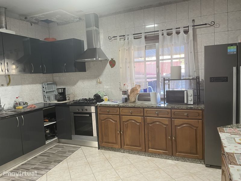 Дом с 4 спальнями в Рибейран, Португалия № 342307