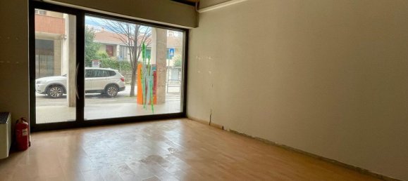 55m² Office in Schio, Italy No. 52448 12