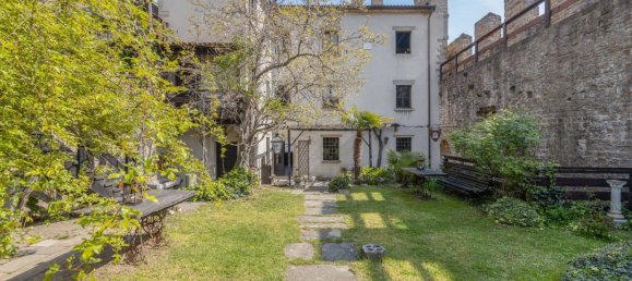 4 غرف نوم قلاع في Trieste, Italy رقم 72614 22