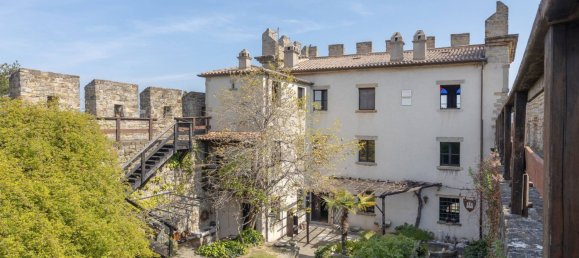 4 غرف نوم قلاع في Trieste, Italy رقم 72614 13