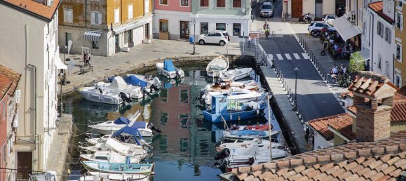 4 غرف نوم قلاع في Trieste, Italy رقم 72614 6