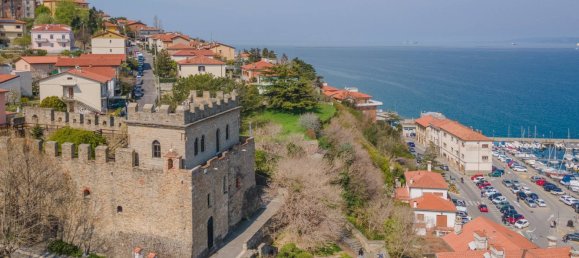 4 غرف نوم قلاع في Trieste, Italy رقم 72614 9