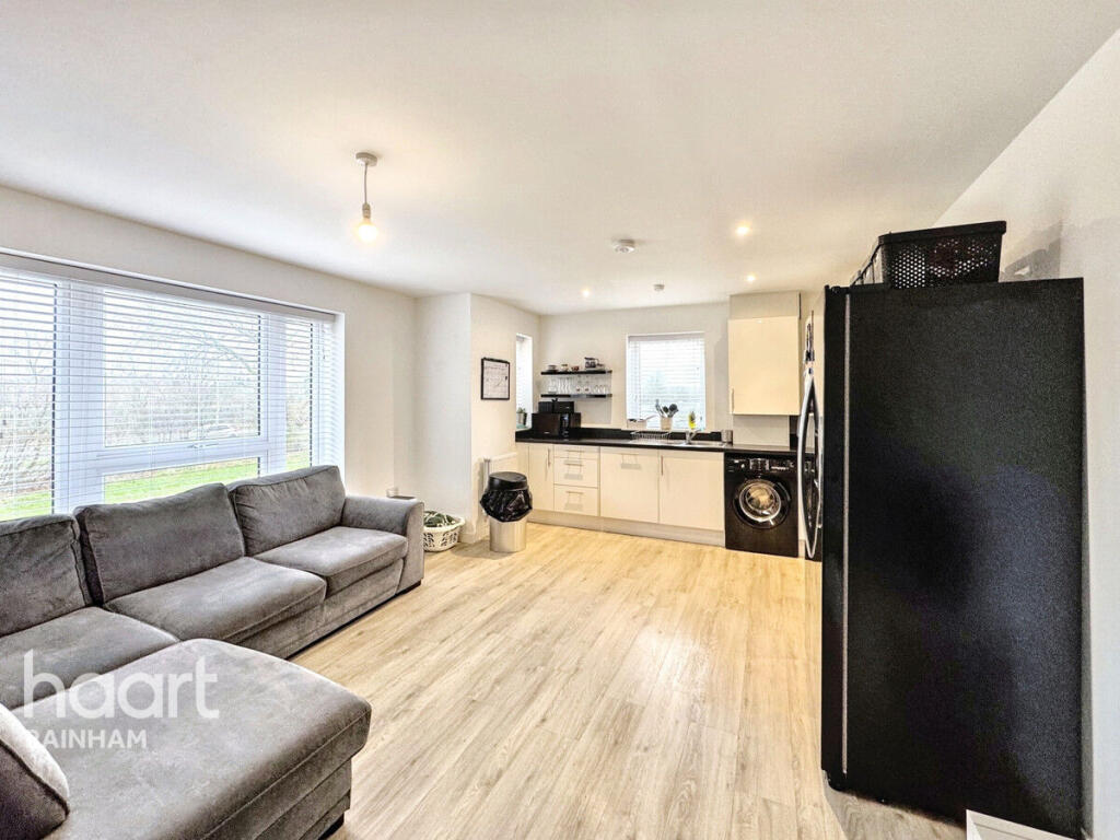 2 bedrooms Apartment in Rainham, United Kingdom No. 4854