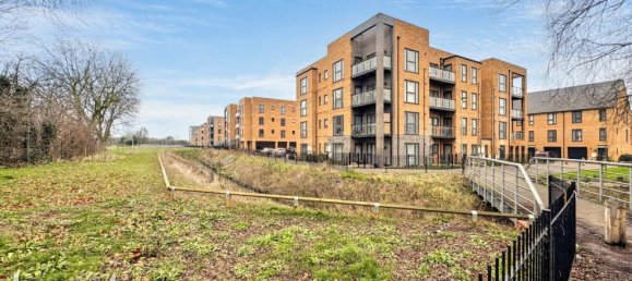 2 bedrooms Apartment in Rainham, United Kingdom No. 4854 2