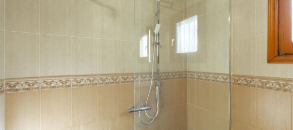 4 Schlafzimmer Villa in La Font D'en Carros, Spain, Nr. 205515 15