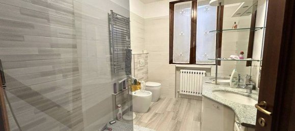 8 rooms House in Modena, Italy No. 28627 15