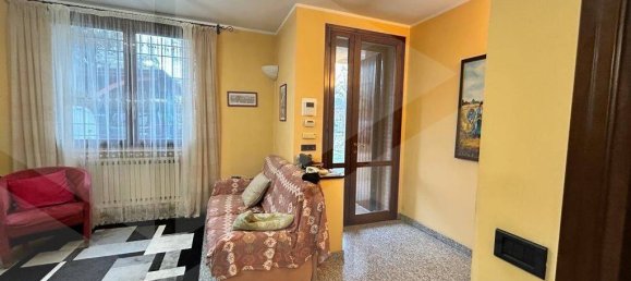 8 rooms House in Modena, Italy No. 28627 5