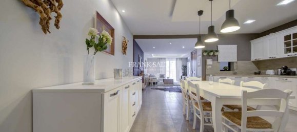 Apartamento de 3 dormitorios en Swieqi, Malta No. 8598 8