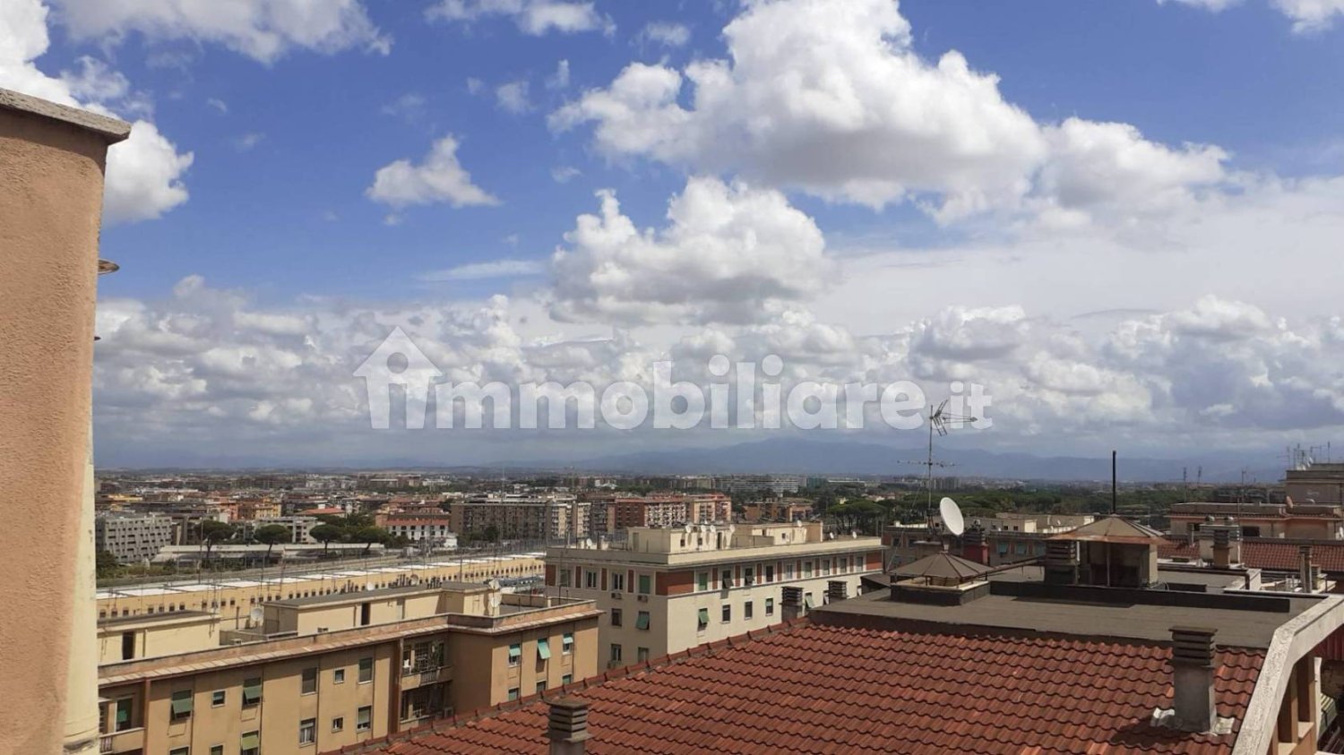 Пентхаус с 2 спальнями в Рим, Италия № 290023